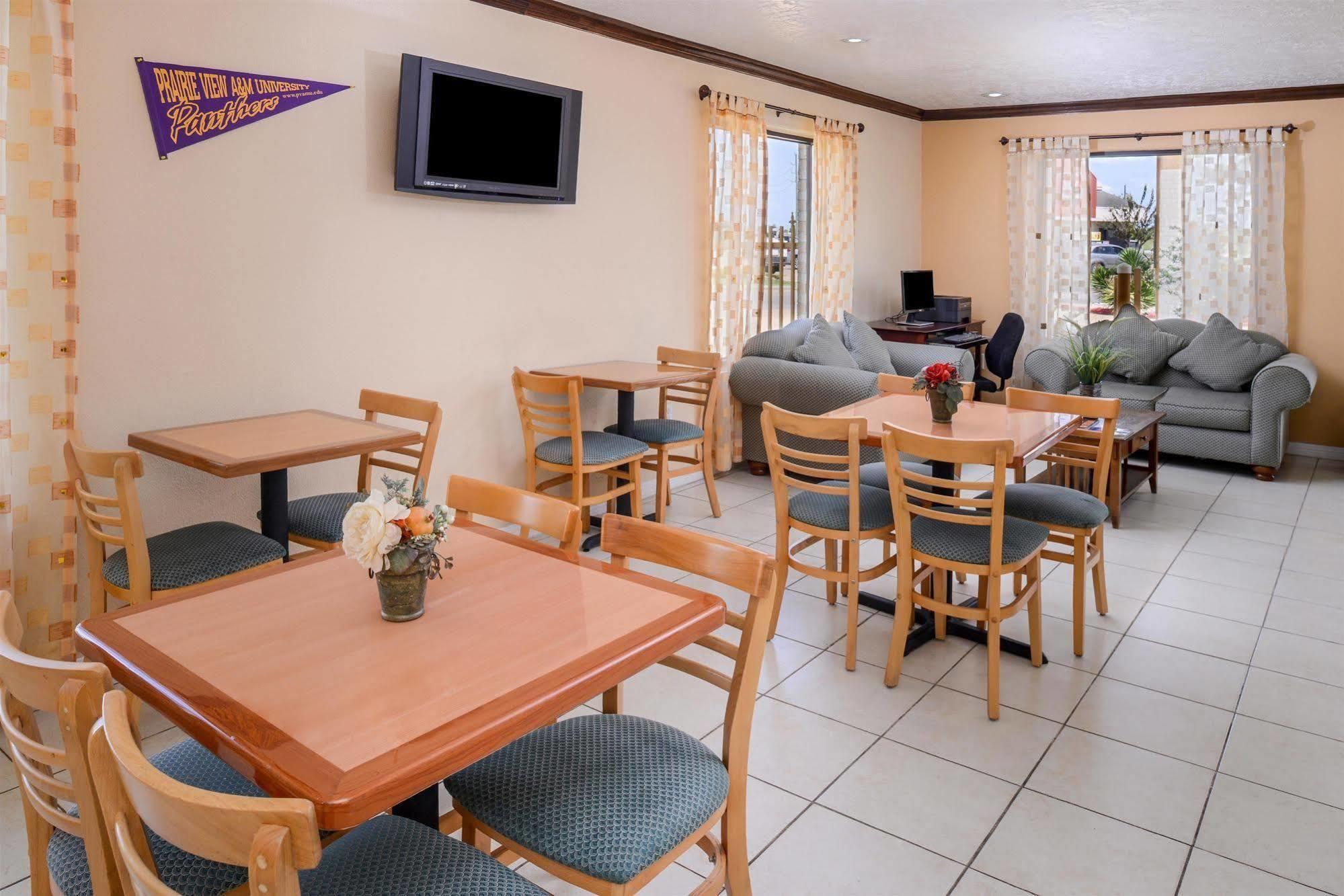 Americas Best Value Inn & Suites Waller/Prairie View מראה חיצוני תמונה