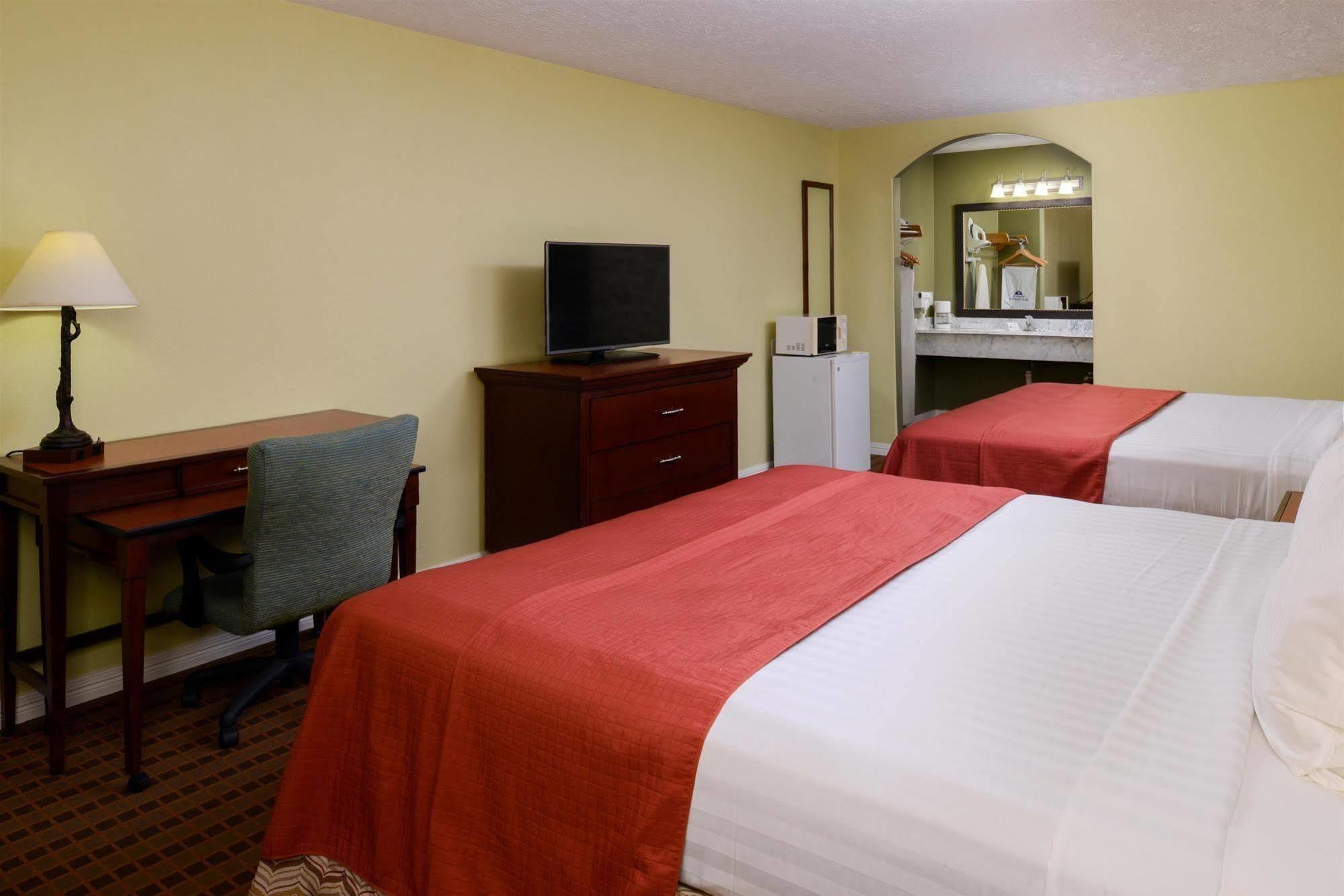 Americas Best Value Inn & Suites Waller/Prairie View מראה חיצוני תמונה